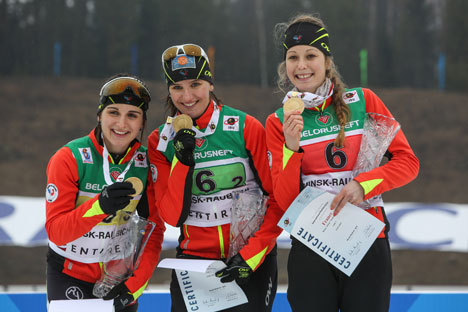 French team of Chloe Chevalier, Julia Simon and Lena Arnaud won the 3x6K Junior Women’s Relay 