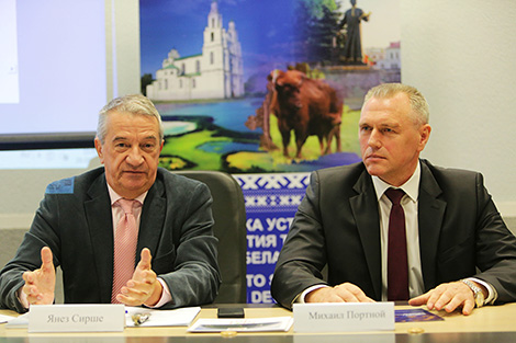 Belarus’ Deputy Sport and Tourism Minister Mikhail Portnoi and head of the project Janez Sirse