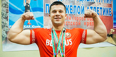 Viktor Bratchenya wins three gold medals at 2017 Armwrestling Cup for Disabled