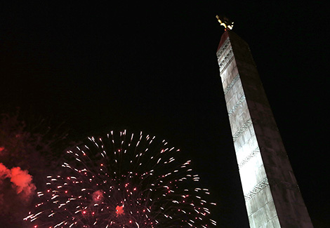 Victory Day celebrations in Belarus wrapped up with spectacular fireworks