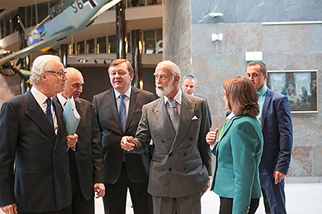 Prince Michael of Kent visits war museum in Minsk