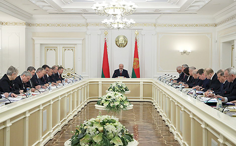 Belarus president about economic growth: No reasons for self-complacency