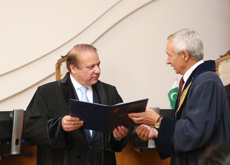 Belarusian State University awards professor emeritus title to Pakistan prime minister