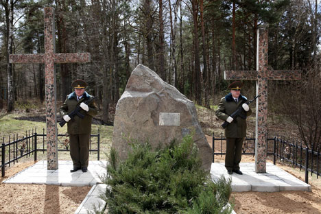 During a commemorative meeting at the burial place of the Italian soldiers and officers in the village of Orekhovno