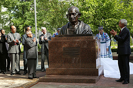 Bust of Mahatma Gandhi unveiled at BSU