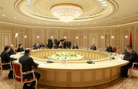 Alexander Lukashenko met with Governor of Orenburg Oblast Yuri Berg