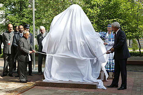 Bust of Mahatma Gandhi unveiled at BSU