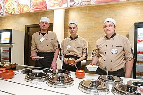 白俄罗斯民族美食餐馆在明斯克开业
