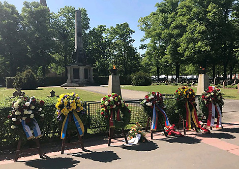 Мероприятие ко Дню Победы прошло и на советском военном кладбище в Потсдаме. Фото Посольства Беларуси в Берлине