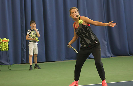 Виктория Азаренко провела мастер-класс для юных теннисистов