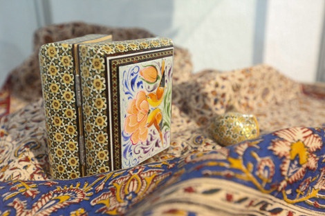 Более 100 произведений представлено на выставке иранского искусства в Минске