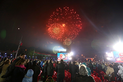 Салют завершил празднования Дня Победы в Беларуси