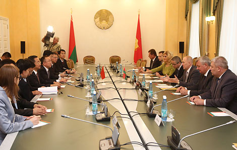 Гродненская область и провинция Ганьсу подписали меморандум о развитии туризма