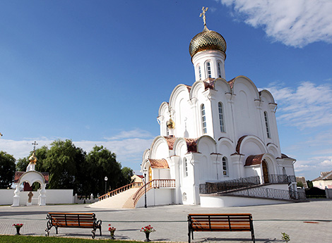 Кафедральный собор в честь святителей Кирилла и Лаврентия Туровских Кафедральный собор в честь святителей Кирилла и Лаврентия Туровских