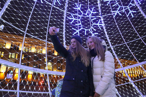 Огни на новогодних елках Минска включат 15 декабря