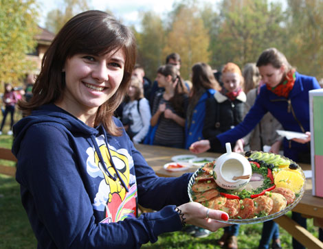 Конкурсы поедания драников и взбивания масла проведут на Августовском канале
