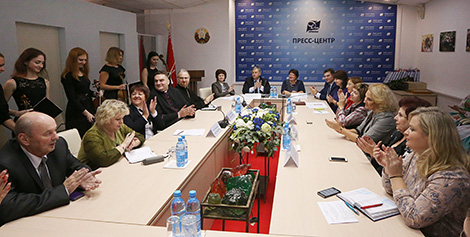 Награждены победители республиканского конкурса "Крепка семья - крепка держава"