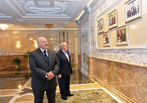 Фотовыставка о важнейших вехах истории суверенной Беларуси во Дворце Независимости