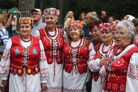 Фестиваль "Сяброўская бяседа" собрал более 30 коллективов этнических белорусов в Польше