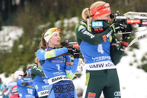 Дарья Домрачева финишировала шестой в гонке преследования на этапе КМ в Оберхофе
