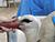 В Гродненском зоопарке спасли жизнь раненому аисту