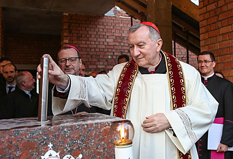  Госсекретарь Ватикана освятил угловой камень здания Апостольской нунциатуры в Минске