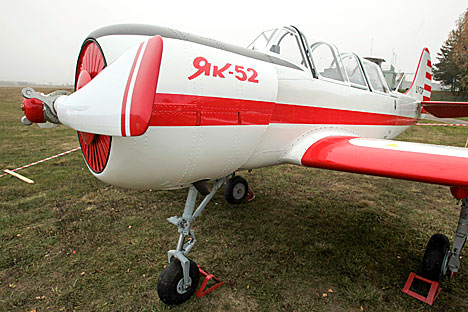 Подаренный "Иркутом" Як-52 позволил ДОСААФ Беларуси подготовить несколько десятков курсантов