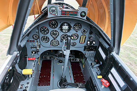 Подаренный "Иркутом" Як-52 позволил ДОСААФ Беларуси подготовить несколько десятков курсантов