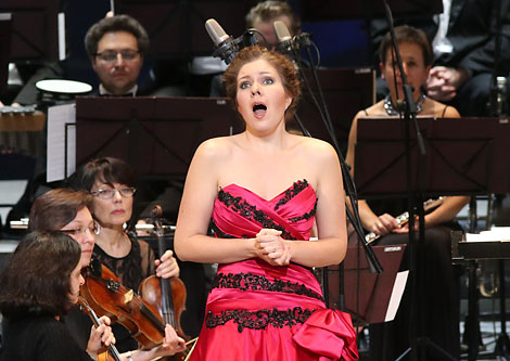 "Певица мира" Надежда Кучер