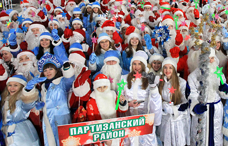 Театрализованное шествие Дедов Морозов и Снегурочек состоится в Минске 24 декабря