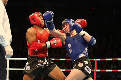 Финальные поединки чемпионата мира по муай-тай. Саранон Гломпан и Дмитрий Валент (Беларусь) Финальные поединки чемпионата мира по муай-тай. Саранон Гломпан и Дмитрий Валент (Беларусь)