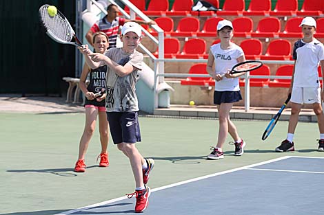 Команда Президента Беларуси с победы стартовала в XI Республиканских соревнованиях по хоккею среди любителей