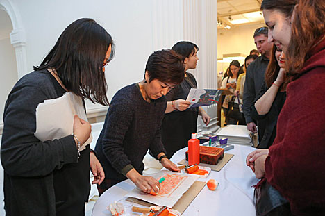 Более 200 произведений представлено на выставке "Жизнь Кореи"