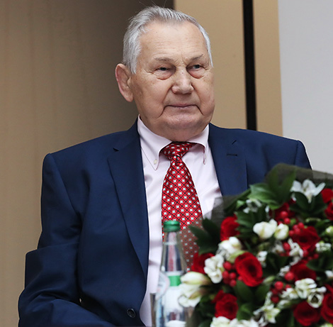 Александр Медведь награжден медалью НОК Беларуси "За выдающиеся заслуги"