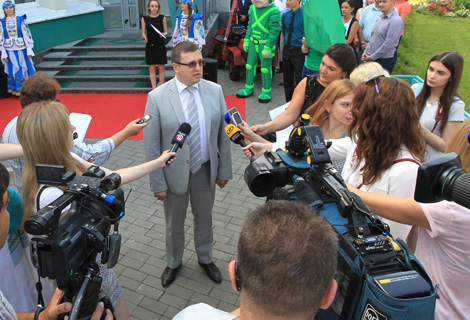 Председатель Государственного комитета по науке и технологиям Александр Шумилин.