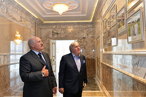 Фотовыставка о важнейших вехах истории суверенной Беларуси во Дворце Независимости