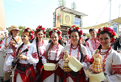 Белорусский павильон на "ЭКСПО-2015" в Милане уже посетили около 800 тыс. человек
