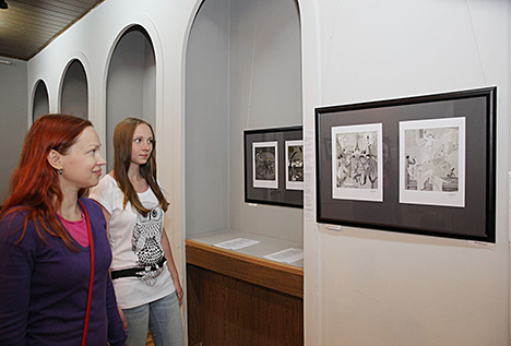 Выставка сатирических рисунков по мотивам поэзии Высоцкого открылась в Витебске