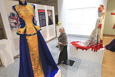 Выставка китайского костюма "Великолепный шелк" открылась в Минске