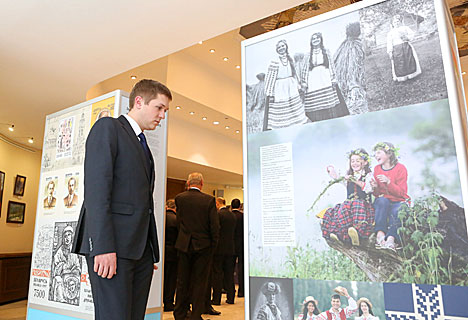 Выставку "Беларусь и белорусы" ждут в странах Европы и Азии весь 2016 год