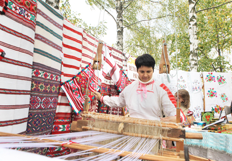 Неглюбские текстильные традиции пополнят Государственный список историко-культурного наследия Беларуси