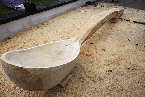 Новый рекорд "Славянского базара" - гигантская ложка презентована в Витебске