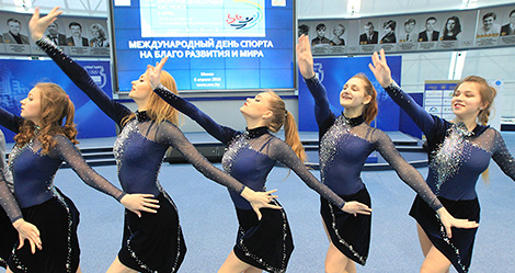 Международный день спорта на благо развития и мира отметили в НОК Беларуси