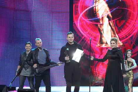 По итогам 2016 года победителем в этой номинации стала группа "Радиоволна"