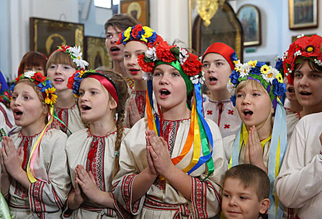 Праздник "Рождественская елка - наши дети" в Минске