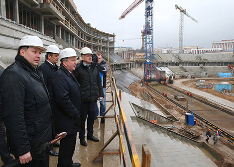 Премьер-министр Андрей Кобяков ознакомился с ходом реконструкции комплекса объектов стадиона "Динамо"
