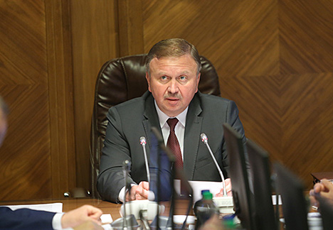 Кобяков: Экономика должна быть сбалансированной и позволяющей реализовывать приоритеты на пятилетку