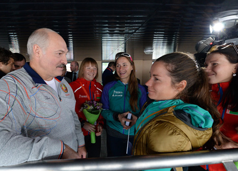 Лукашенко отмечает растущую популярность "Гонки легенд" в Раубичах