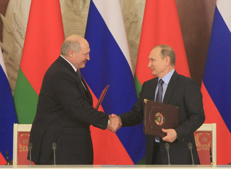 Лукашенко: Беларусь и Россия абсолютно доверяют друг другу и не имеют закрытых тем для обсуждения