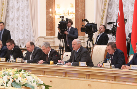Александр Лукашенко на переговорах в расширенном составе с Президентом Турции Реджепом Тайипом Эрдоганом
